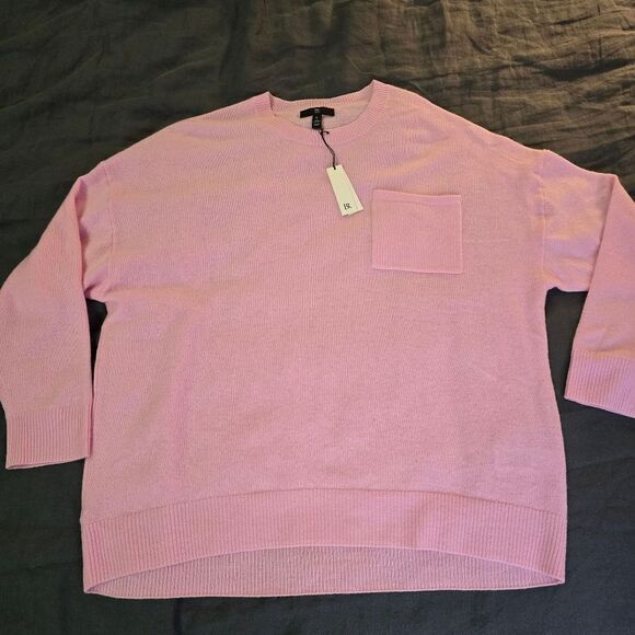 Banana Republic Blush Crew Neck Sweater - Picture 7 of 9